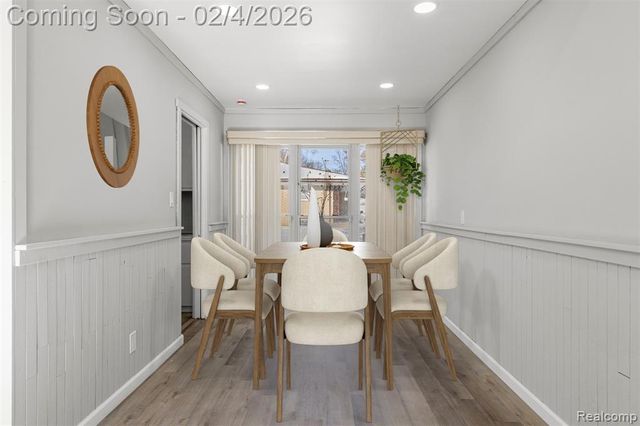 15051 Dixie, Redford, MI 48239