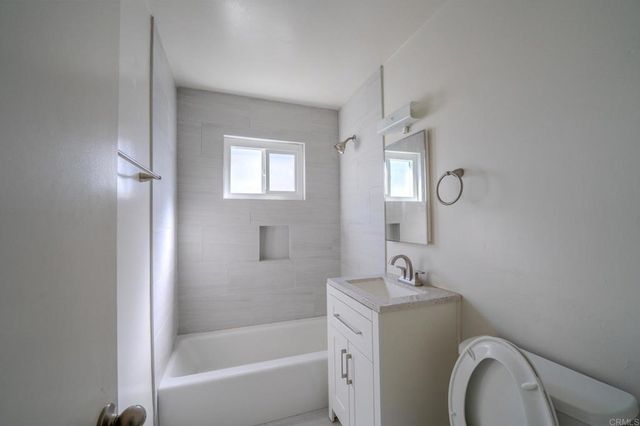 4217 21 3rd Avenue, San Diego, CA 92103