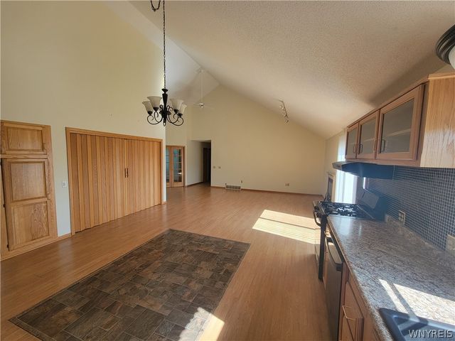 6945 Walmore Road, Wheatfield, NY 14304