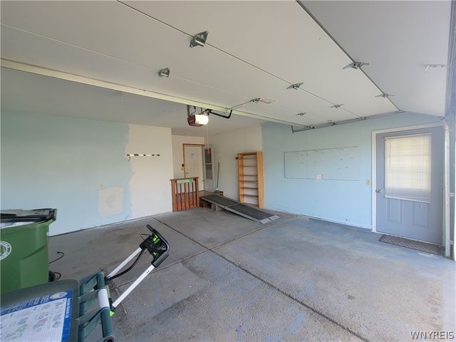 6945 Walmore Road, Wheatfield, NY 14304