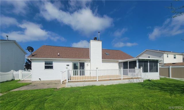 6945 Walmore Road, Wheatfield, NY 14304