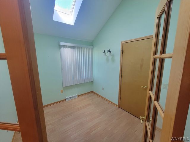 6945 Walmore Road, Wheatfield, NY 14304