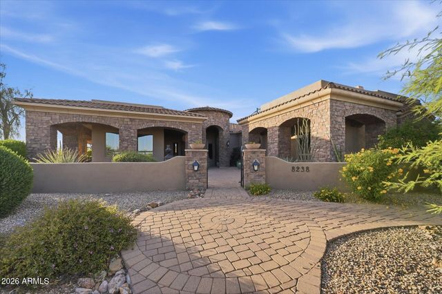 8238 E KRAMER Circle, Mesa, AZ 85207