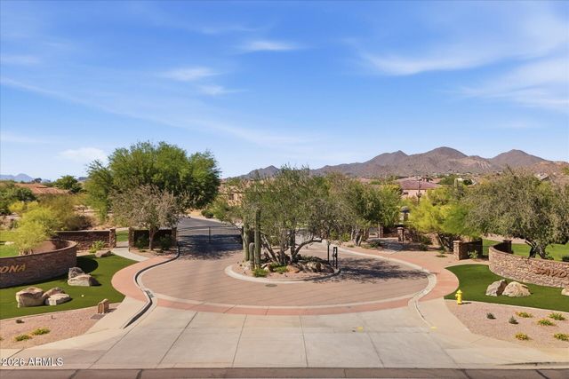 8238 E KRAMER Circle, Mesa, AZ 85207