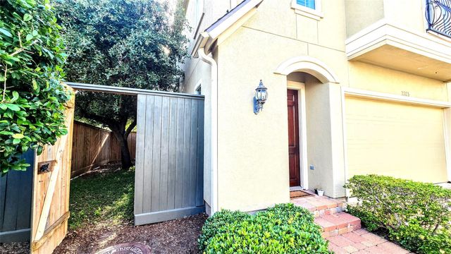 2203 Hilshire Terrace Court, Houston, TX 77080