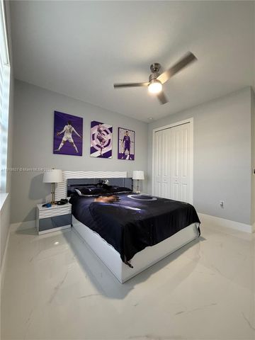 2923 22th St, Lehigh Acres, FL 33976