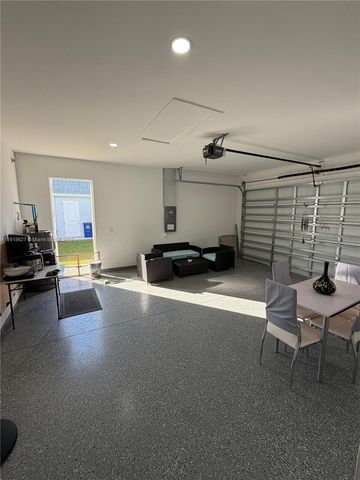 2923 22th St, Lehigh Acres, FL 33976