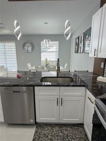 2923 22th St, Lehigh Acres, FL 33976