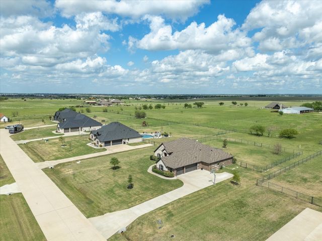 340 Pescado Court, Godley, TX 76044
