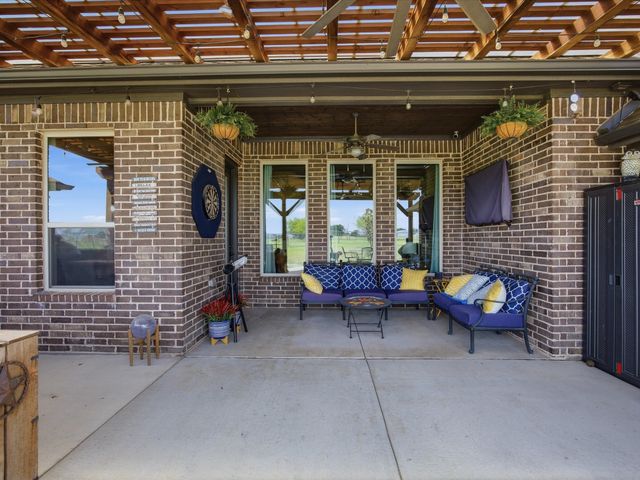 340 Pescado Court, Godley, TX 76044