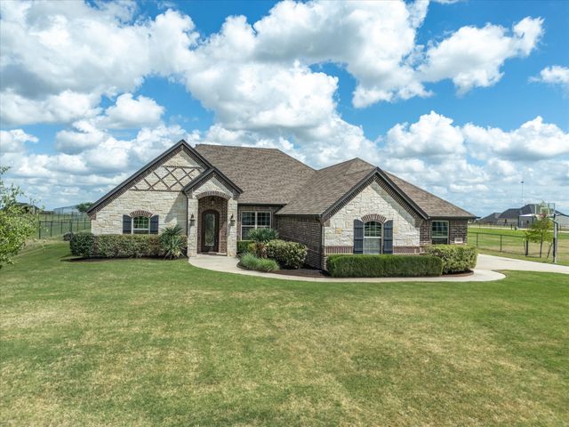 340 Pescado Court, Godley, TX 76044