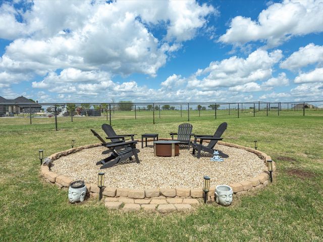 340 Pescado Court, Godley, TX 76044