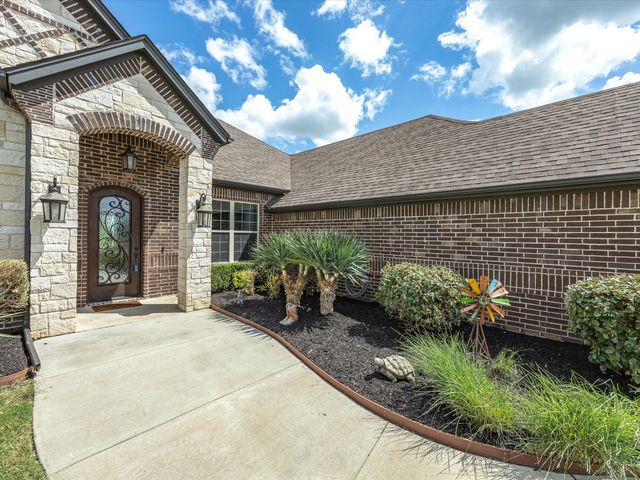 340 Pescado Court, Godley, TX 76044