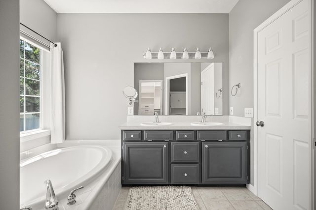 7203 N Quamish Dr, Spokane, WA 99208