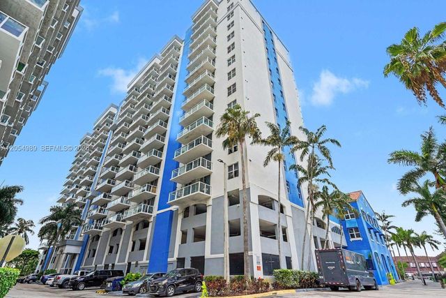 5085 NW 7th Street 906, Miami, FL 33126