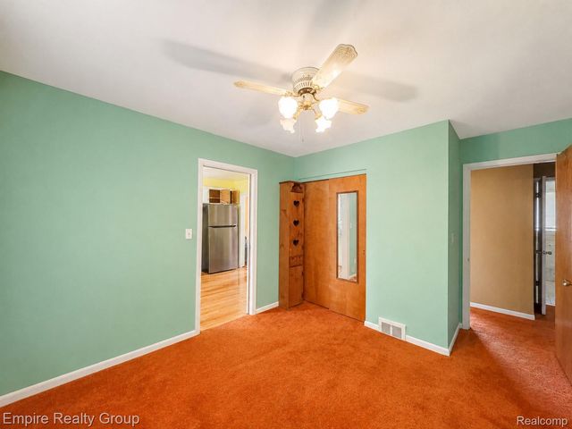 2766 W Huron Street, Waterford Charter Township, MI 48328