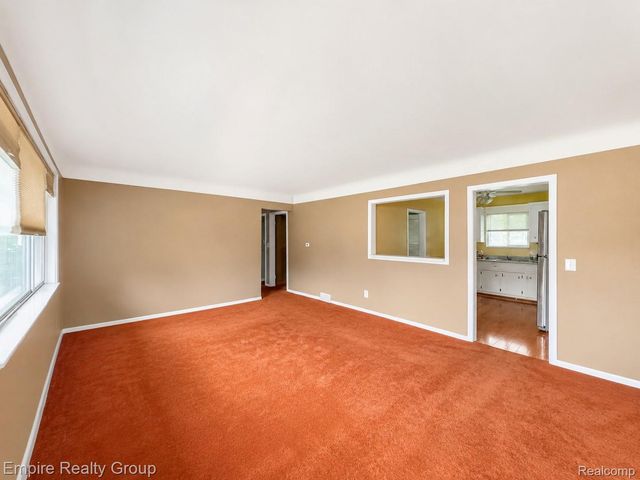 2766 W Huron Street, Waterford Charter Township, MI 48328