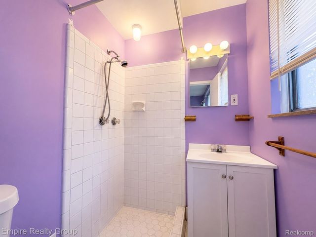 2766 W Huron Street, Waterford Charter Township, MI 48328