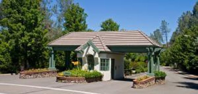 19387 Palermo Court, Redding, CA 96003