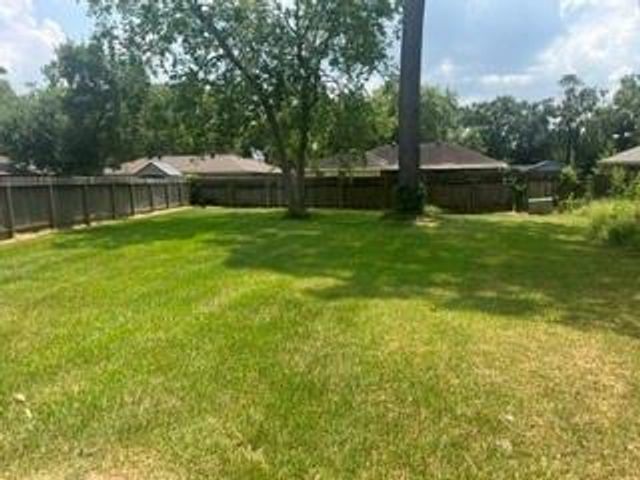 715 Sailfin Court, Crosby, TX 77532
