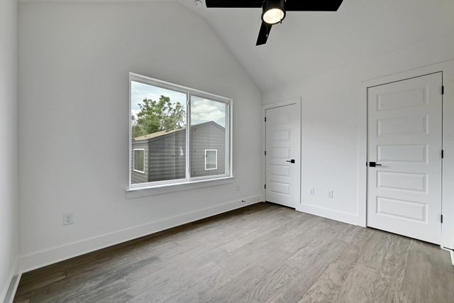 2308 Maxwell LN 1, Austin, TX 78741