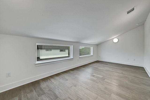 2308 Maxwell LN 1, Austin, TX 78741