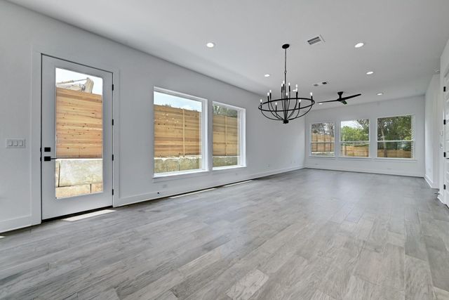 2308 Maxwell LN 1, Austin, TX 78741