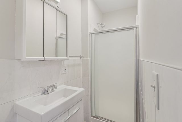 1087 Camillia Place, Fox River Grove, IL 60021