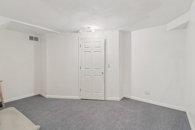 1087 Camillia Place, Fox River Grove, IL 60021