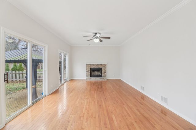 1087 Camillia Place, Fox River Grove, IL 60021