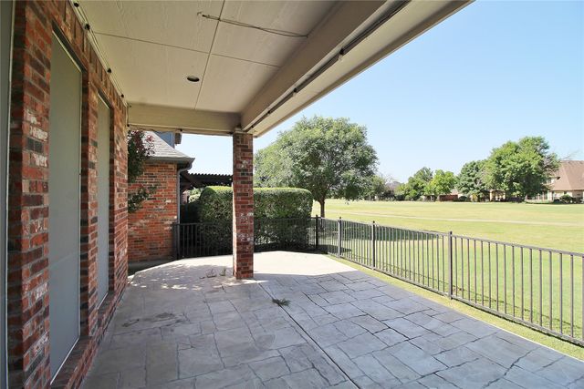 1803 Masters Drive, Desoto, TX 75115