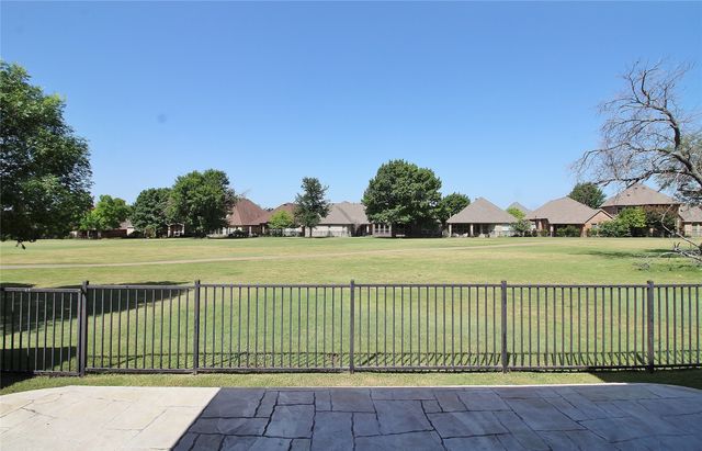 1803 Masters Drive, Desoto, TX 75115