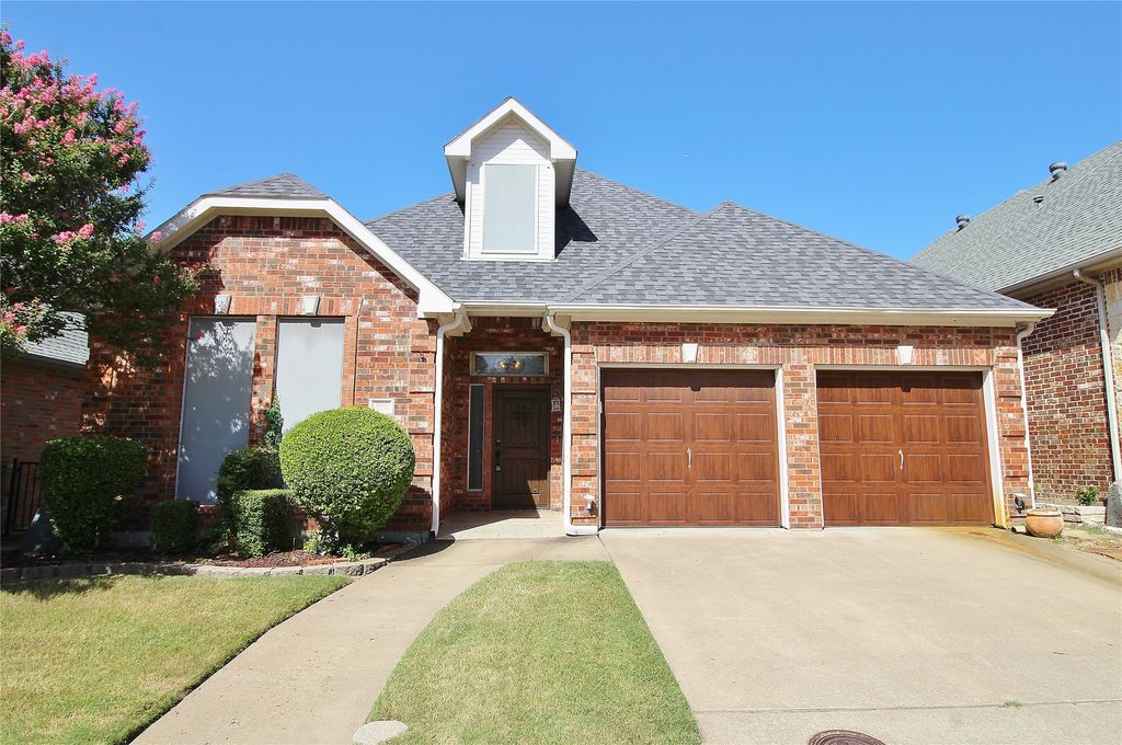 1803 Masters Drive, Desoto, TX 75115