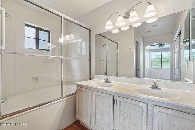 122 N Caviar Place, Tucson, AZ 85745