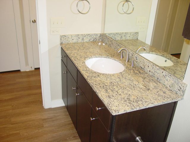1900 Barton Springs RD 3003, Austin, TX 78704