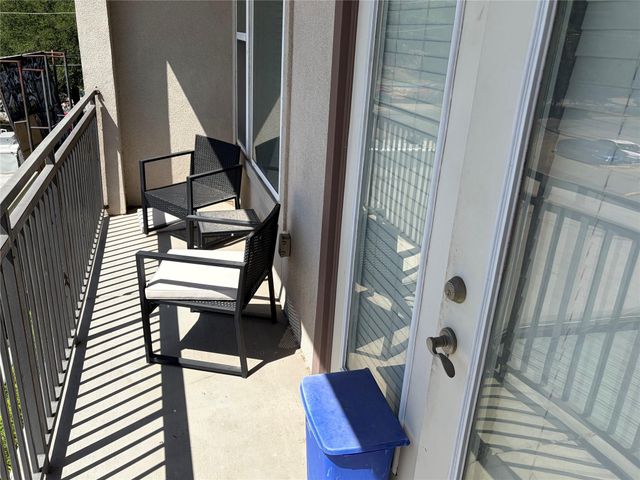 1900 Barton Springs RD 3003, Austin, TX 78704