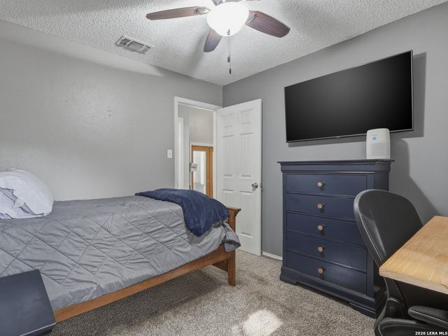 5611 Timber Jack, San Antonio, TX 78250