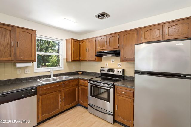 56 Constitution Boulevard, Whiting, NJ 08759