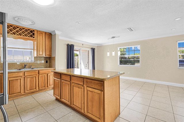2400 SW 103rd Court, Miami, FL 33165