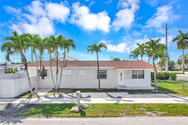 2400 SW 103rd Court, Miami, FL 33165