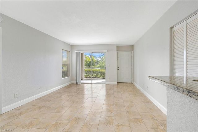 116 Santa Clara DR 12, Naples, FL 34104