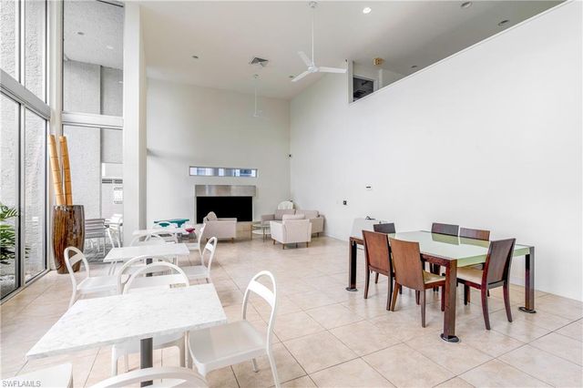 116 Santa Clara DR 12, Naples, FL 34104