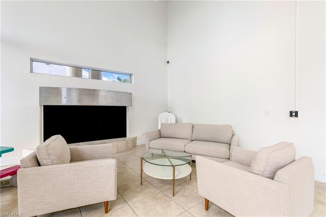 116 Santa Clara DR 12, Naples, FL 34104