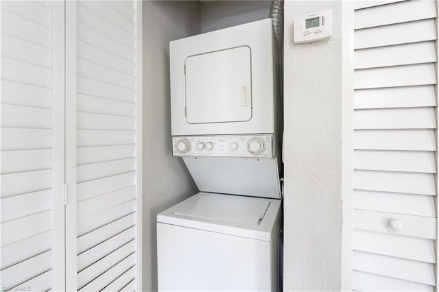 116 Santa Clara DR 12, Naples, FL 34104