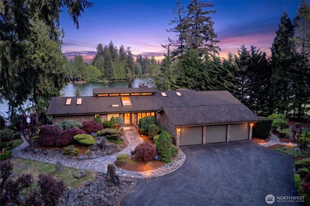 21421 Snag Island Drive E, Lake Tapps, WA 98391