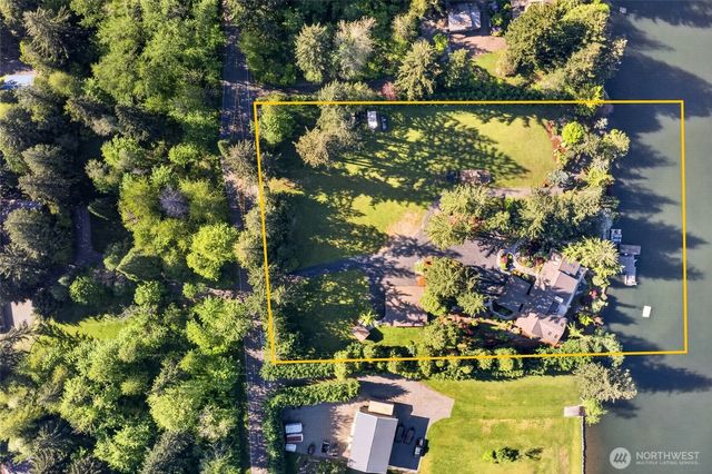 21421 Snag Island Drive E, Lake Tapps, WA 98391