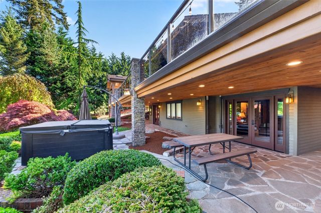 21421 Snag Island Drive E, Lake Tapps, WA 98391