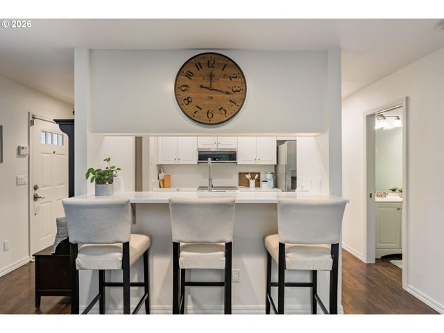 9721 Nw MILLER HILL Dr, Portland, OR 97229