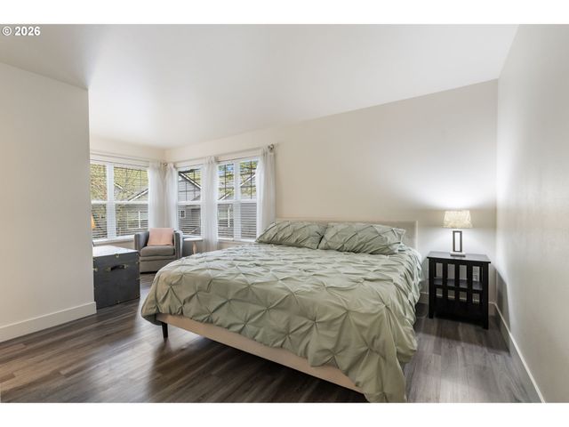 9721 Nw MILLER HILL Dr, Portland, OR 97229