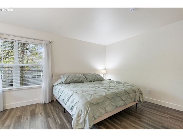 9721 Nw MILLER HILL Dr, Portland, OR 97229